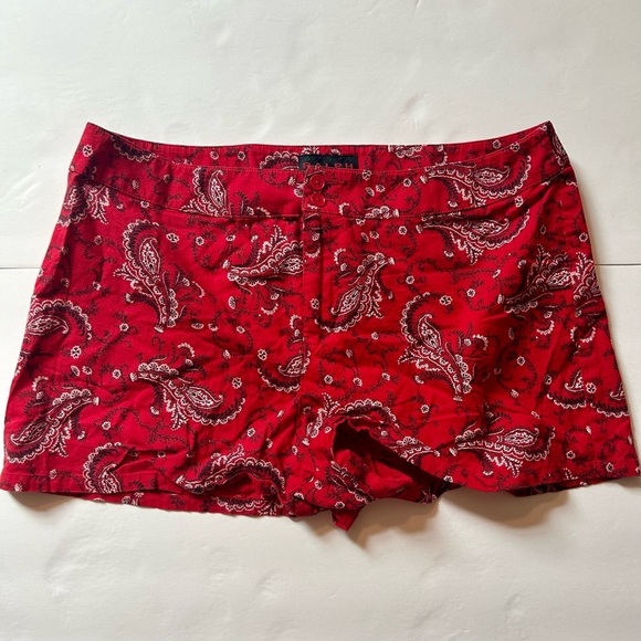 Ralph Lauren Pants - Ralph Lauren RLL Paisley Print Shorts Size 12 Red Black White Preppy Casual